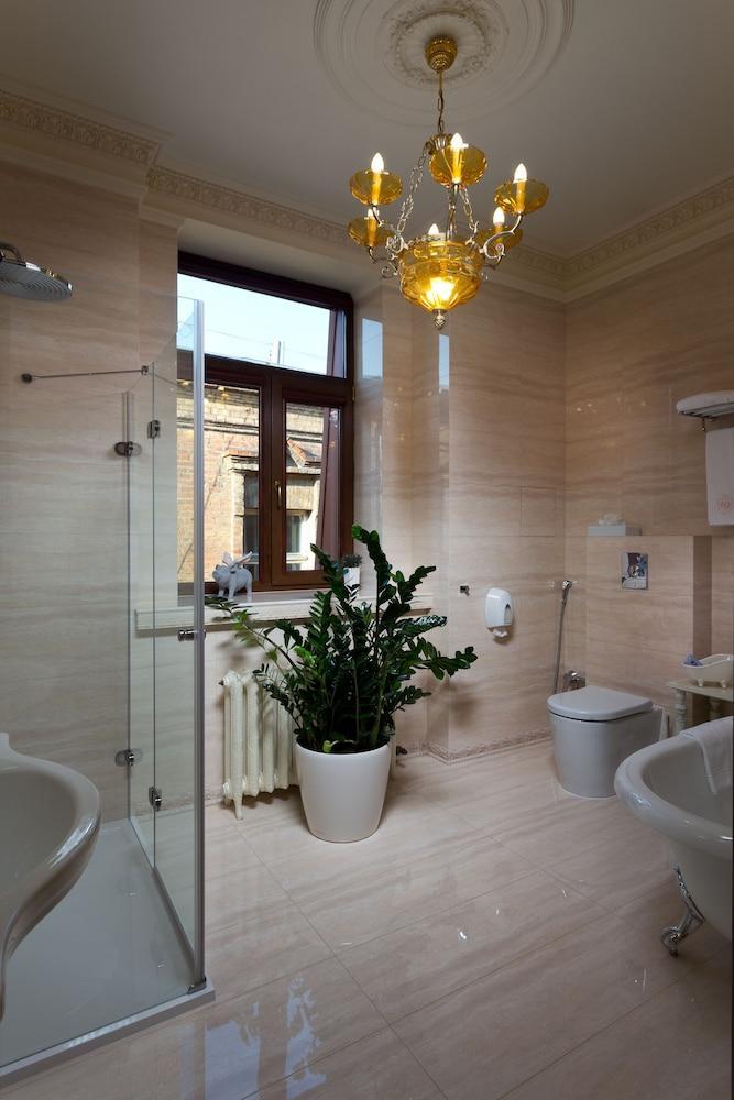 Hotel 19 Harkov Kültér fotó