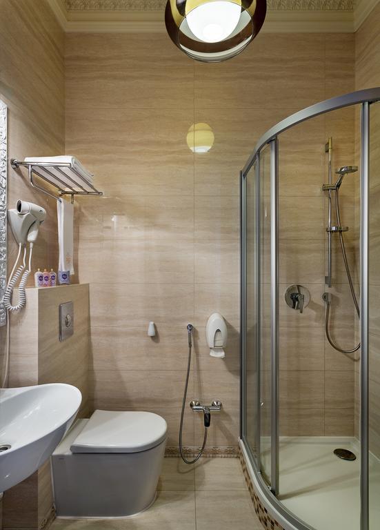 Hotel 19 Harkov Kültér fotó